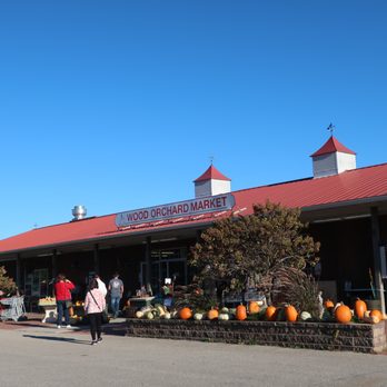 Wood Orchard Market - Storefront - Farmers Market Near Me - Egg Harbor, Wisconsin Wood Orchard Market - Storefront - Farmers Market Near Me - Egg Harbor, Wisconsin