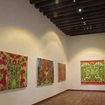 Casa Oaxaca - Beautiful gallery to wander in, at the entrance lounge space - Oaxacan Near Me - Oaxaca, OAX Casa Oaxaca - Beautiful gallery to wander in, at the entrance lounge space - Oaxacan Near Me - Oaxaca, OAX