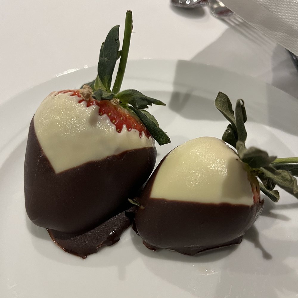 Crave - Buffets Near Me - Richmond Hill, Ontario