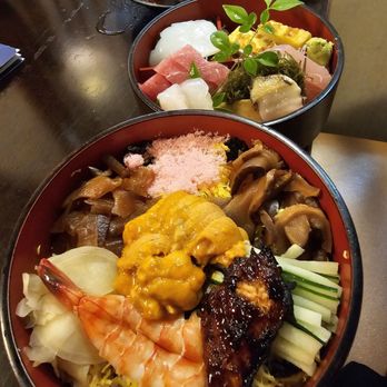 Yoshitsune Restaurant - Tiered Chirashi... two layers of Chirashi!!! - Japanese Near Me - Honolulu, Hawaii
