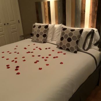 Eden Vale Inn - Bed & Breakfast Near Me - Placerville, California