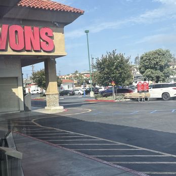 Vons - Tons of parking. It's never crowded - Grocery Near Me - Redondo Beach, California Vons - Tons of parking. It's never crowded - Grocery Near Me - Redondo Beach, California