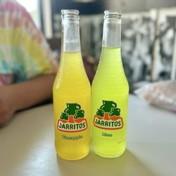 Salt & Pepper - Jarritos sodas
