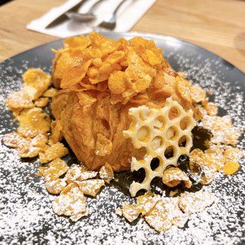 Spot Dessert Bar - Milky Puff - Desserts Near Me - New York, New York Spot Dessert Bar - Milky Puff - Desserts Near Me - New York, New York