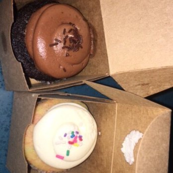 Batter Bakery - Chocolate & Vanilla cupcakes. The vanilla was confetti color inside :) - Bakeries Near Me - San Francisco, California
