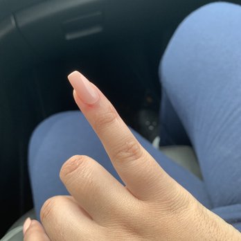Helen's Nails - She cut me - Nail Salons Near Me - Schaumburg, Illinois