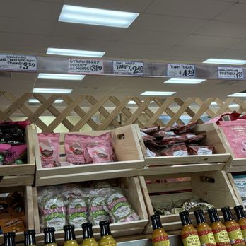 Trader Joe's - Grocery Near Me - Kirkland, Washington Trader Joe's - Grocery Near Me - Kirkland, Washington