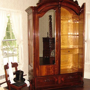 MPF Conservation - Furniture Reupholstery Near Me - Portland, Oregon