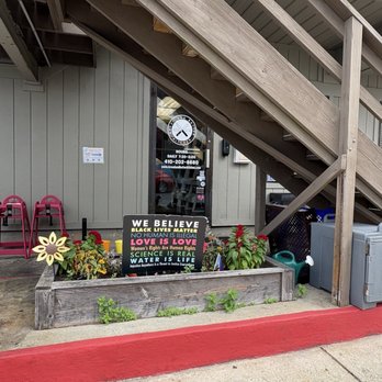 Bread and Butter Kitchen - Outside - Breakfast & Brunch Near Me - Annapolis, Maryland