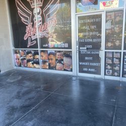 Johnnys Barbershop