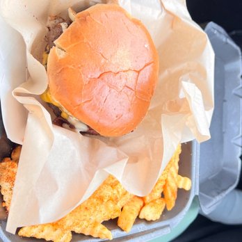 815 Gourmet Grill - Big Joey with fries. They're advertised as Garlic Parm fries but they're Cajun for sure. - Burgers Near Me - Smithfield, North Carolina