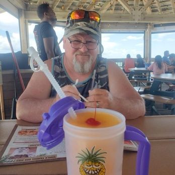 Pineapple Willy's - Seafood Near Me - Panama City Beach, Florida Pineapple Willy's - Seafood Near Me - Panama City Beach, Florida