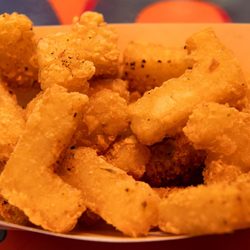 DV8 Kitchen - Tetris Tots