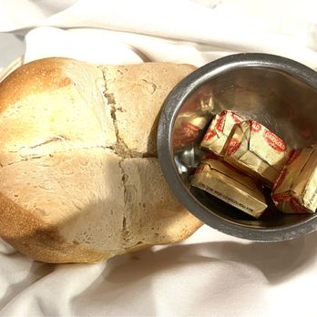 De Luca's Restaurant - Fresh baked bread, soft in the inside crunch on the outside, nice and hot - Italian Near Me - Whittier, California De Luca's Restaurant - Fresh baked bread, soft in the inside crunch on the outside, nice and hot - Italian Near Me - Whittier, California