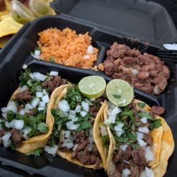 Tacos Tapatio - 3 Taco plate