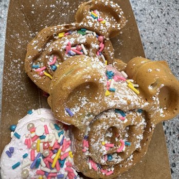 Schmoozies! - Coffee & Tea Near Me - Anaheim, California