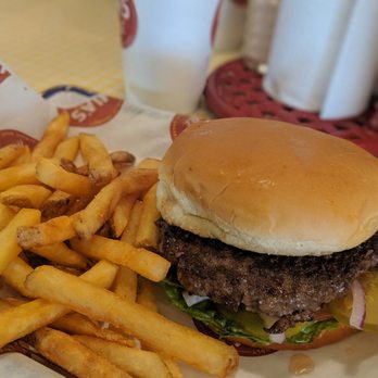 Mia's Table - Bison burger - American Near Me - Webster, Texas