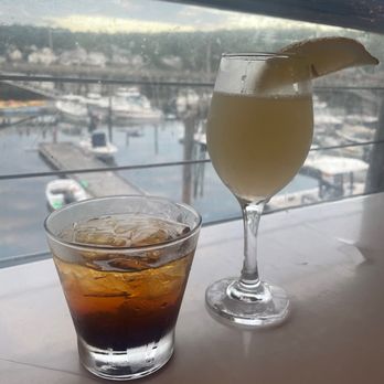 McSeagull's Restaurant - Blueberry Bourbon Smash + McSeagull's 75 - Seafood Near Me - Boothbay Harbor, Maine