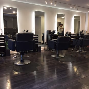 H2 Salon Brooklyn - FABULOUS Decor - Hair Salons Near Me - Brooklyn, New York H2 Salon Brooklyn - FABULOUS Decor - Hair Salons Near Me - Brooklyn, New York
