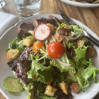 Wine Gallery - House salad with steak - Tapas/Small Plates Near Me - Laguna Beach, California Wine Gallery - House salad with steak - Tapas/Small Plates Near Me - Laguna Beach, California