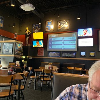 Buffalo Wild Wings - Just lunchin'. - Chicken Wings Near Me - Sherman, Texas