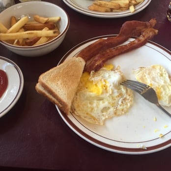Bridgeport Family Restaurants - Breakfast all day long and delicious - Diners Near Me - Lancaster, Pennsylvania Bridgeport Family Restaurants - Breakfast all day long and delicious - Diners Near Me - Lancaster, Pennsylvania