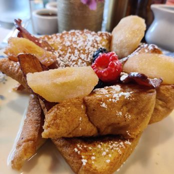 Little Hen - French toast with poached pears and bacon - Breakfast & Brunch Near Me - Miami, Florida