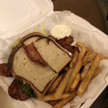 New Hudson Inn - BLT - Bars Near Me - New Hudson, Michigan