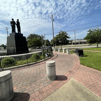 Unity Square Park - Parks Near Me - Mobile, Alabama Unity Square Park - Parks Near Me - Mobile, Alabama