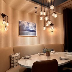 Local - Table seating