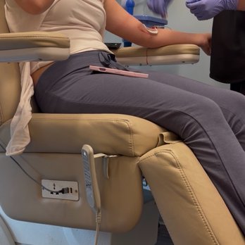 The Village Cafe - Urgent Care - IV and 5 Days of Steroids for Child After Contaminated Food - American Near Me - Winnetka, California