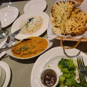 Daawat Grill - Full spread. Mango curry, Naan, apps. - Indian Near Me - Seattle, Washington