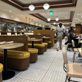 B-Line Diner - American Near Me - Orlando, Florida