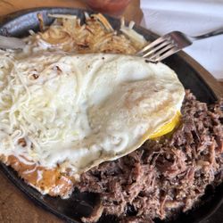 Fridas Mexican Restastaurant - Sizzling skillet was delicious!