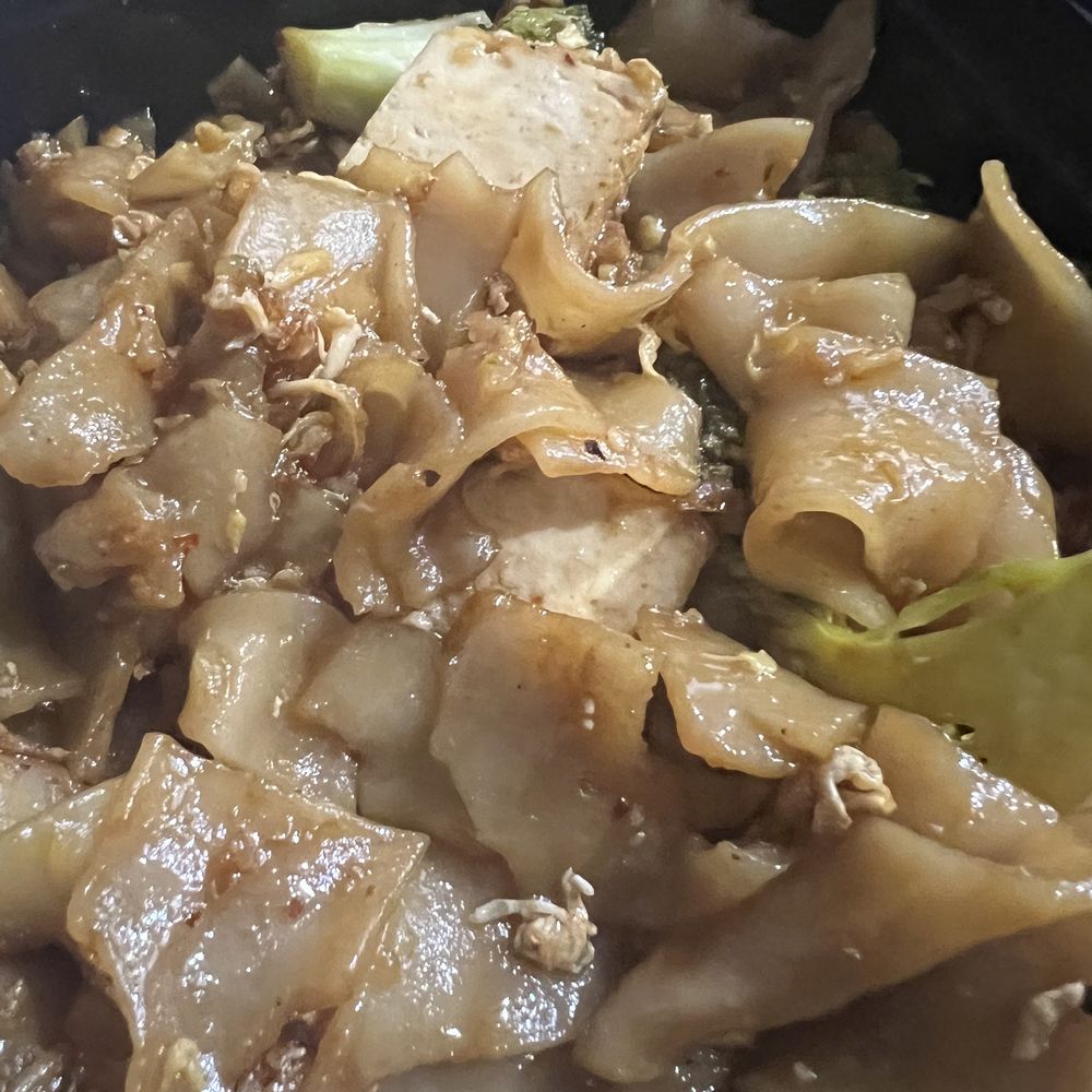 Pad See Ewe tofu Pad See Ewe tofu