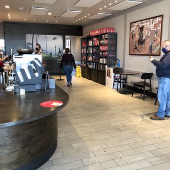 Starbucks - Coffee & Tea Near Me - Akron, Ohio