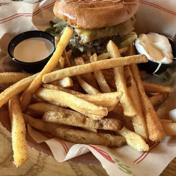 Chili's - Oldtimer Burger W/ Cheese - Tex-Mex Near Me - Santee, California