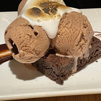 The Black Cypress - Brownie - New American Near Me - Pullman, Washington