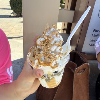 Onstic - Build your own Onsticup caramel chocolate with oreo n biscoff - Waffles Near Me - Livermore, California Onstic - Build your own Onsticup caramel chocolate with oreo n biscoff - Waffles Near Me - Livermore, California