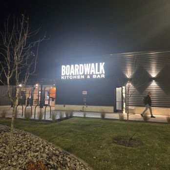 Boardwalk Kitchen & Bar - Front of the building - New American Near Me - Shakopee, Minnesota