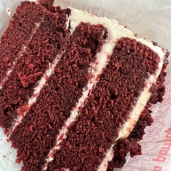 Palm Tree Caribbean Cafe - Red Velvet Cake - Caribbean Near Me - Hampton, Virginia