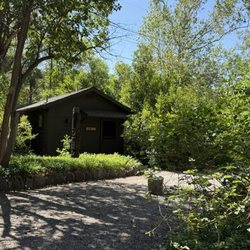 Briar Patch Inn - Deckhouse Cabin