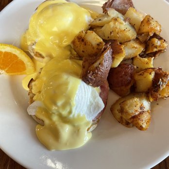 Famous Toastery Ballantyne - Breakfast & Brunch Near Me - Charlotte, North Carolina Famous Toastery Ballantyne - Breakfast & Brunch Near Me - Charlotte, North Carolina