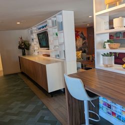 Zephyr Cafe - Seating
