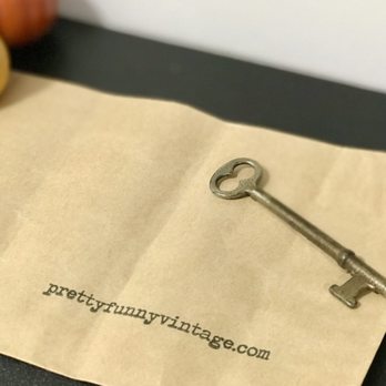 Pretty Funny Vintage - Skeleton key - Antiques Near Me - Tarrytown, New York Pretty Funny Vintage - Skeleton key - Antiques Near Me - Tarrytown, New York