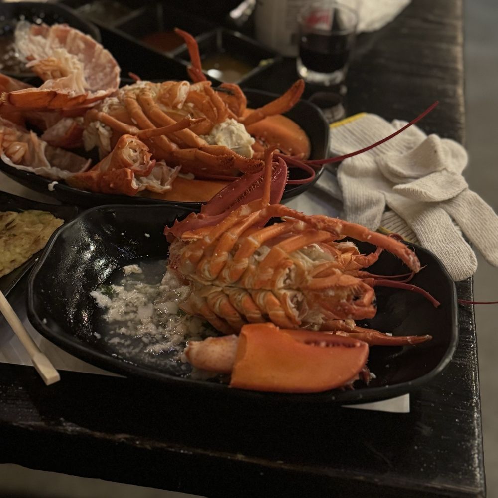 Burnin' Shell - Lobster only steamed but cracked all the shells to get the flesh out easily! Thanks - Seafood Near Me - Los Angeles, California