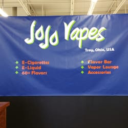 JoJo Vapes - Chillin' in JoJo's Troy!