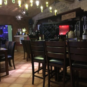 Tapeo Wine Bar - Tapas/Small Plates Near Me - Puerto Peñasco, SON