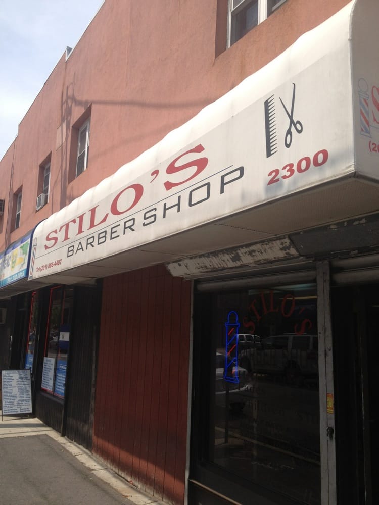 Stilo's Barber Shop Logo