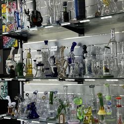 VIBEZ Smoke & Vape - more glass photos